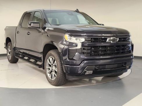 Used 2024 Chevrolet Silverado 1500 RST w/ Convenience Package II image 6