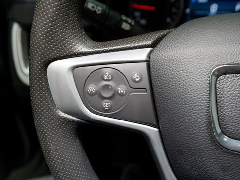 Used 2023 GMC Terrain SLE w/ Driver Convenience Package image 23