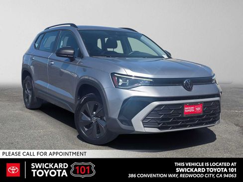 Used 2025 Volkswagen Taos S FWD image 1