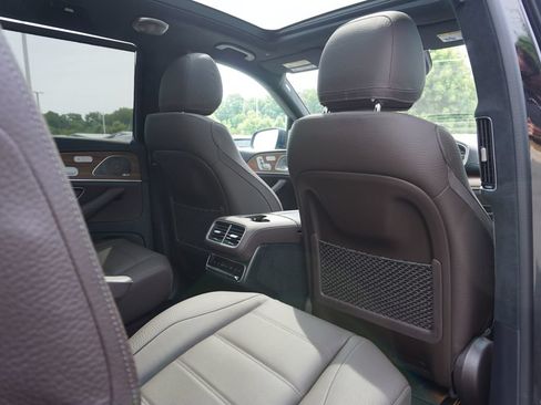 Certified 2023 Mercedes-Benz GLS 580 4MATIC image 57
