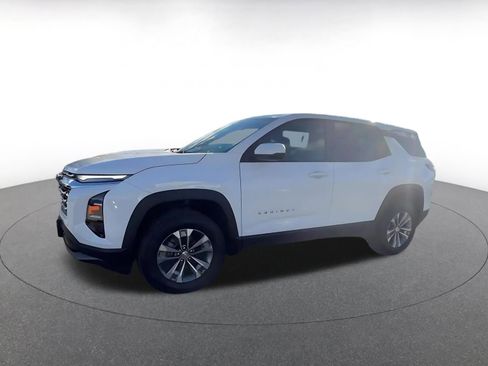 Used 2025 Chevrolet Equinox LT image 8