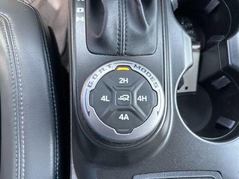 Used 2021 Ford Bronco Outer Banks w/ Sasquatch Package image 17