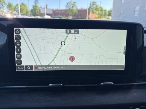 Certified 2024 Kia Carnival EX FWD image 27
