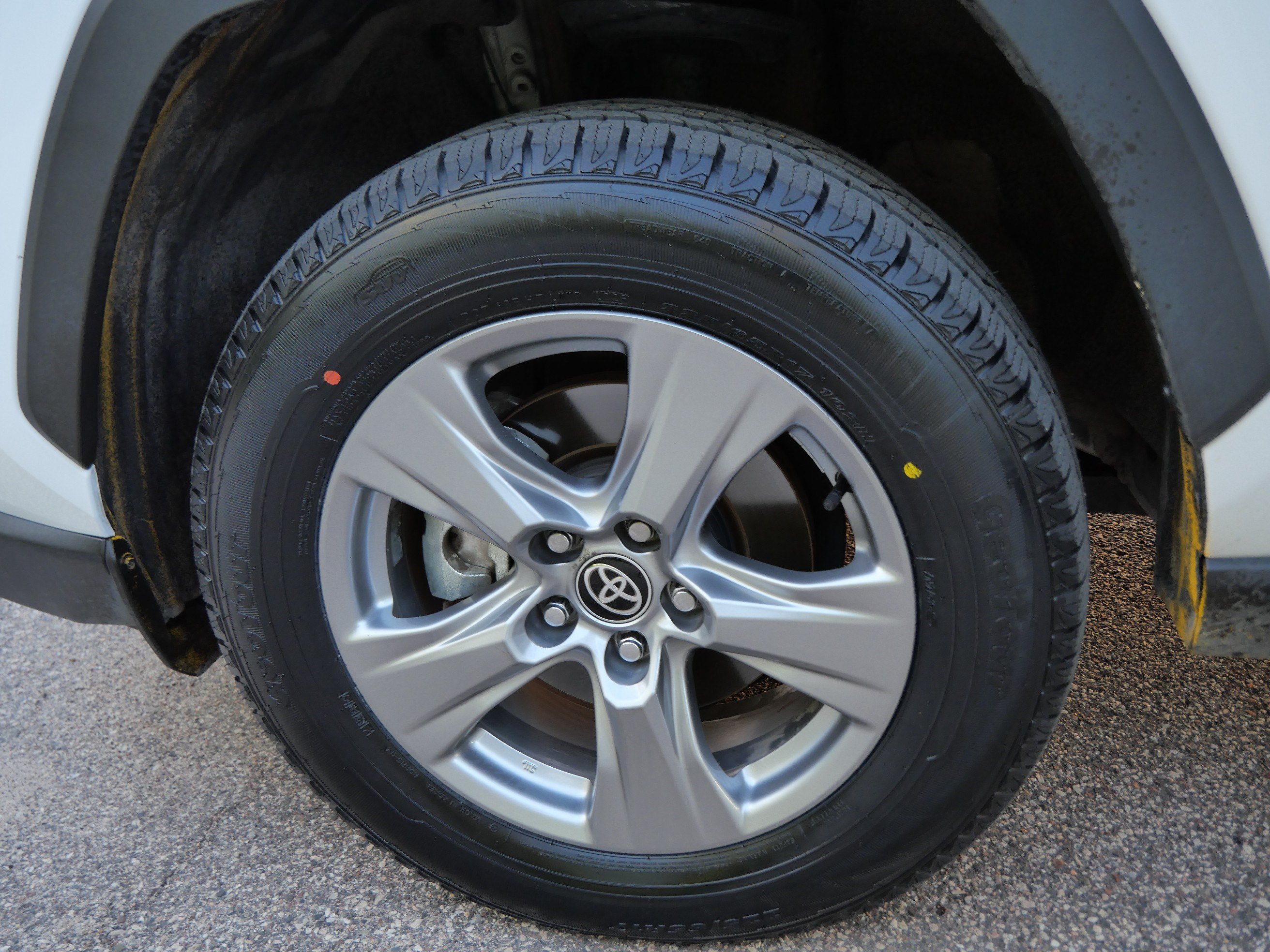 Certified 2025 Toyota RAV4 XLE AWD/4WD image 15