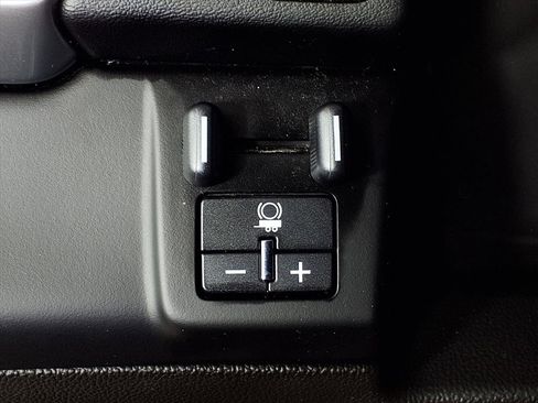 Used 2019 Chevrolet Tahoe Premier image 15