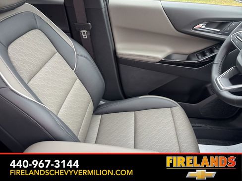 New 2026 Chevrolet Equinox LT w/ Convenience Package II image 34