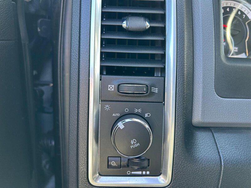 Used 2018 RAM 1500 Big Horn AWD/4WD image 19