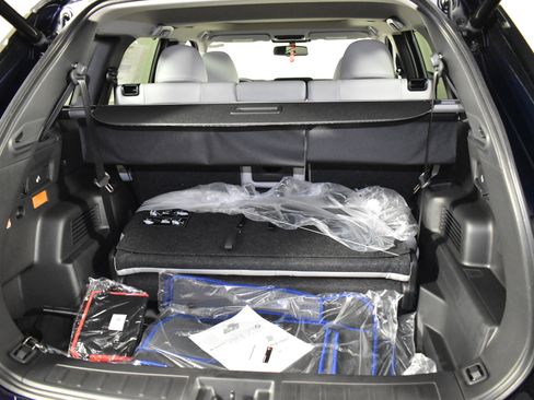 Used 2025 Mitsubishi Outlander SEL image 14