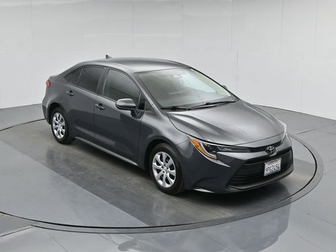 Used 2024 Toyota Corolla LE image 37