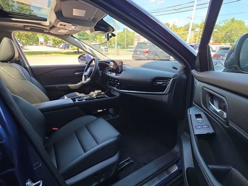 Used 2023 Nissan Rogue SL w/ SL Premium Package AWD/4WD image 19