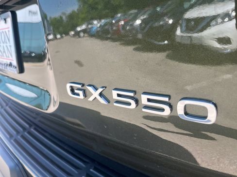 Used 2026 Lexus GX 550 w/ Cold Area Package AWD/4WD image 40