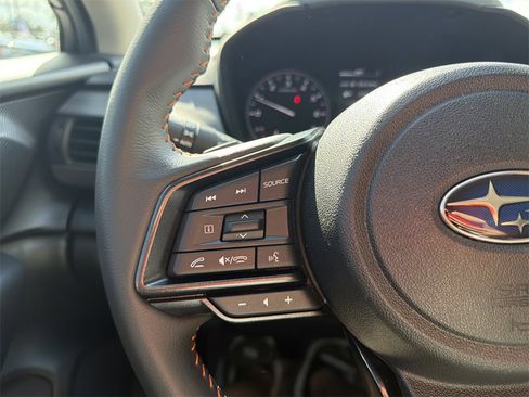 Used 2025 Subaru Crosstrek 2.5i Limited w/ Popular Package #3A image 23