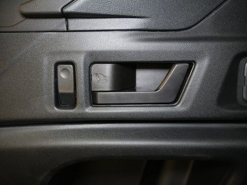 Used 2025 Subaru Outback Premium image 32