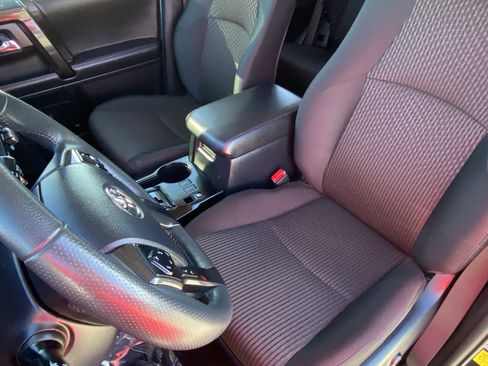 Certified 2024 Toyota 4Runner TRD Off-Road image 29