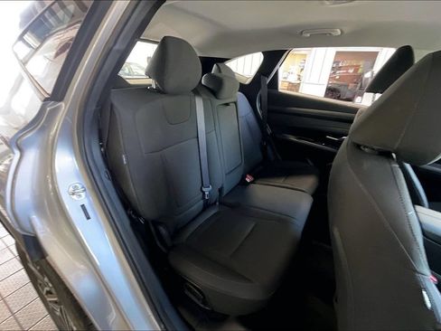 Used 2025 Hyundai Tucson SE FWD image 15
