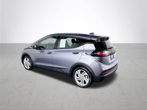 Used 2023 Chevrolet Bolt LT FWD image 8