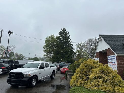 Used 2017 RAM 1500 Tradesman w/ Popular Equipment Group RWD image 1