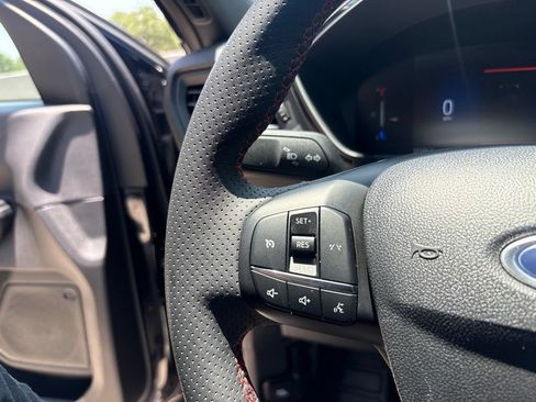 Used 2025 Ford Escape ST-Line FWD image 22
