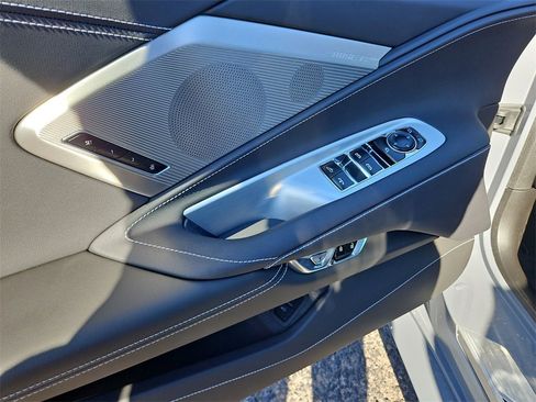 Used 2025 Chevrolet Corvette Stingray Preferred Conv w/ 2LT image 19