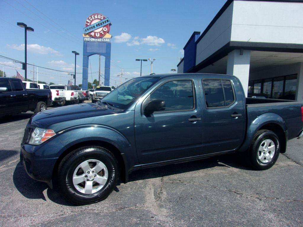 Used 2017 Nissan Frontier SV w/ SV Value Truck Package RWD image 1