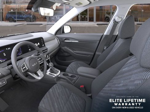New 2026 Kia Seltos LX FWD image 18