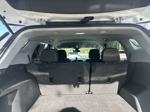 Used 2024 GMC Terrain SLE AWD/4WD image 20