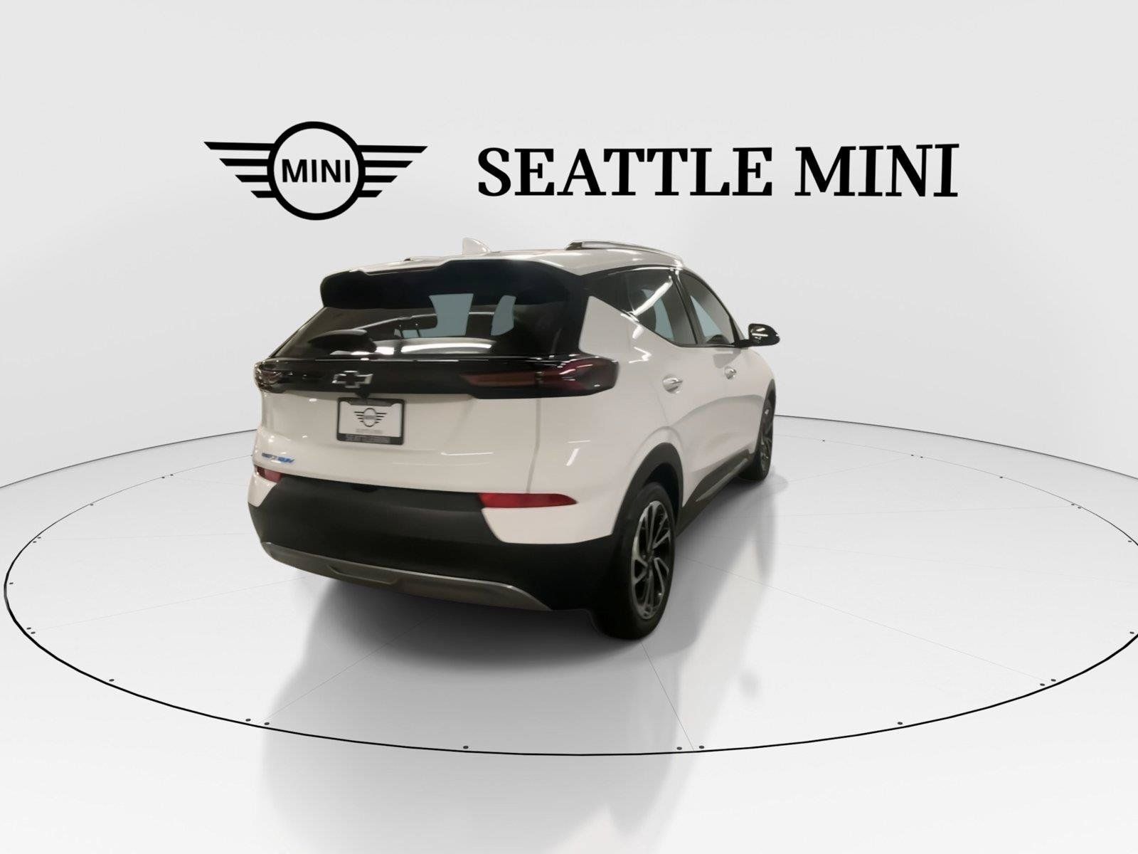 Used 2022 Chevrolet Bolt EUV Premier FWD image 11