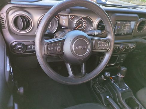 Used 2021 Jeep Wrangler Sport image 17