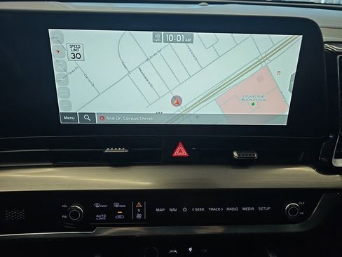 Certified 2023 Kia Sportage EX image 24