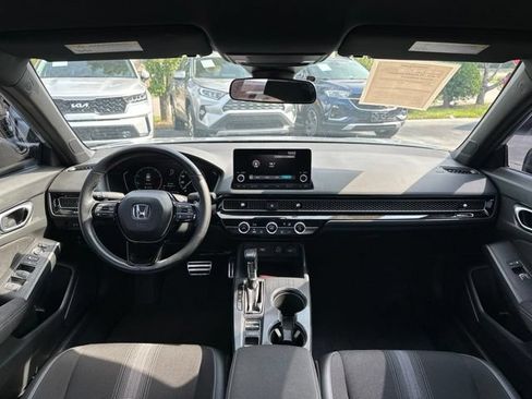 Used 2023 Honda Civic Sport image 10