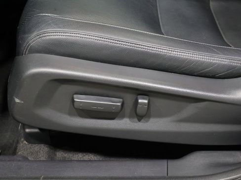 Used 2019 Honda HR-V Touring image 13