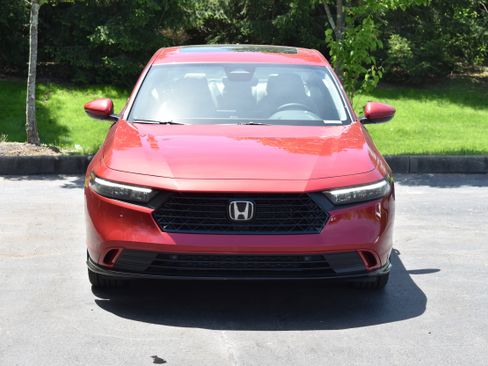 New 2025 Honda Accord EX-L image 2