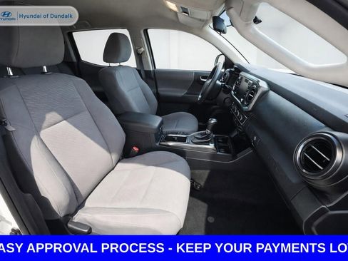 Used 2021 Toyota Tacoma SR AWD/4WD image 14