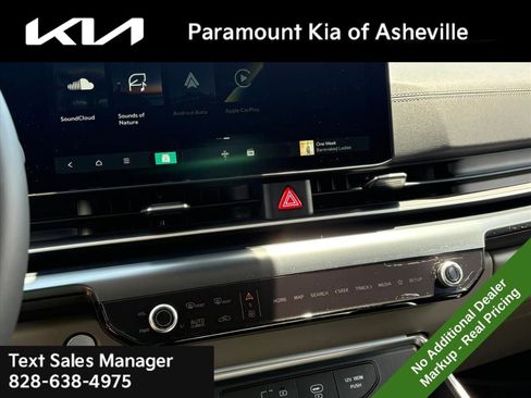 New 2026 Kia Carnival FWD image 12