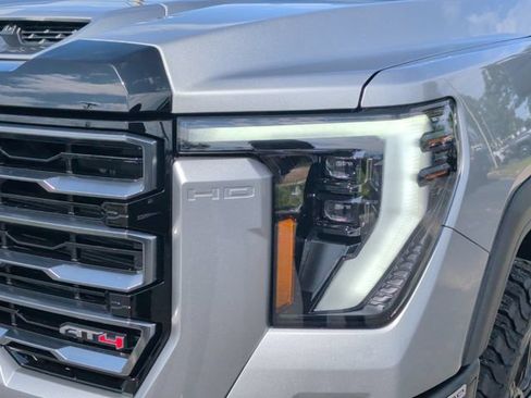 Used 2026 GMC Sierra 2500 AT4 w/ AT4 Premium Plus Package AWD/4WD image 10