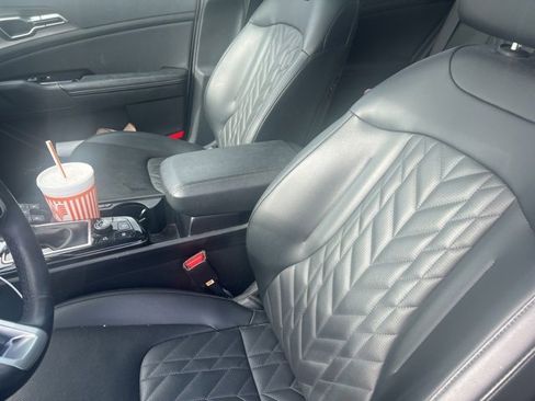 Certified 2023 Kia Sportage X-Pro Prestige image 7