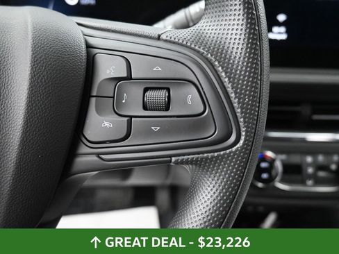 Used 2025 Buick Envista Preferred image 34