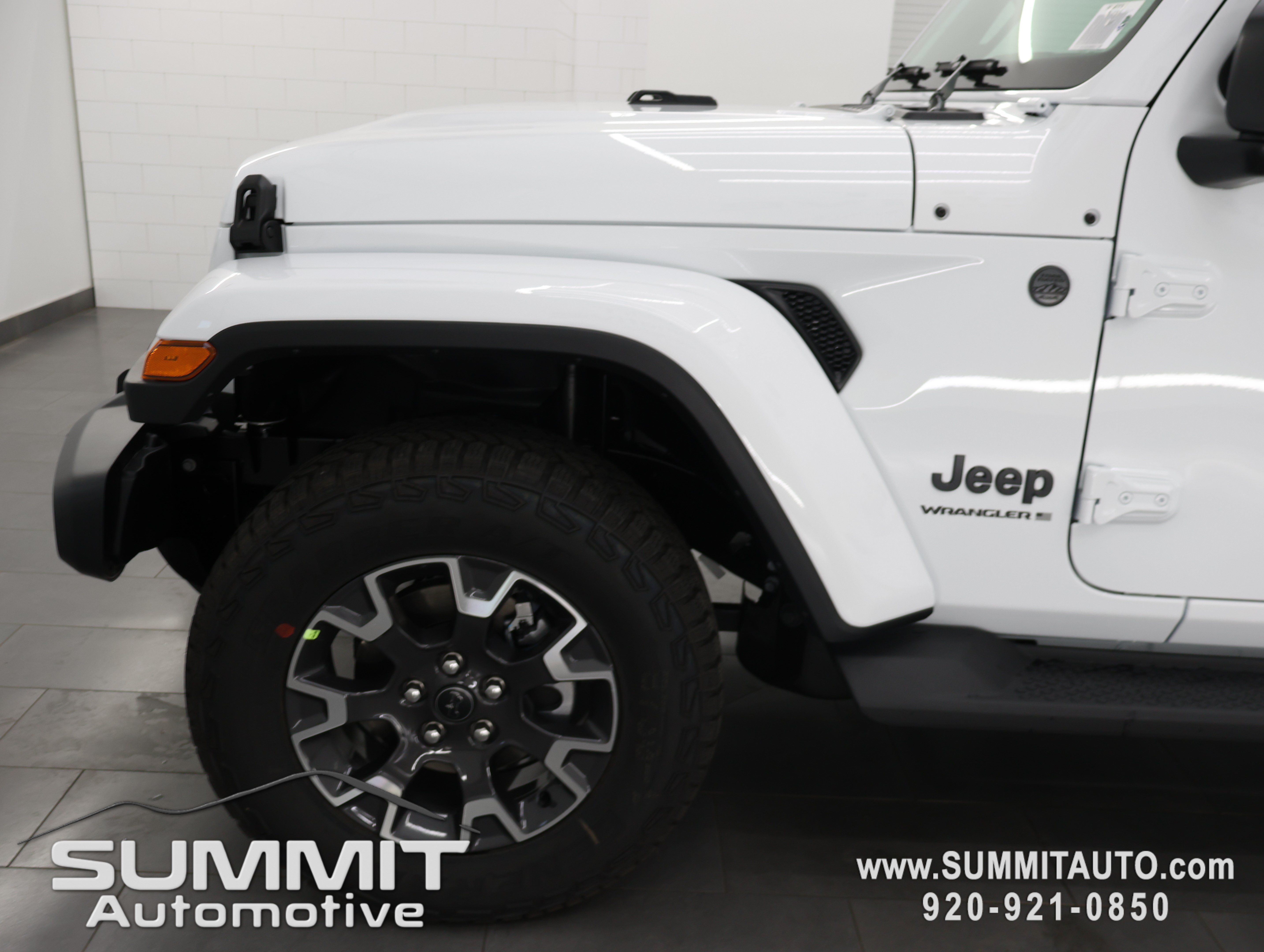 New 2027 Jeep Wrangler Unlimited Sahara AWD/4WD image 33
