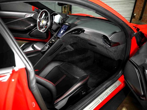 Used 2021 Ferrari Roma image 47