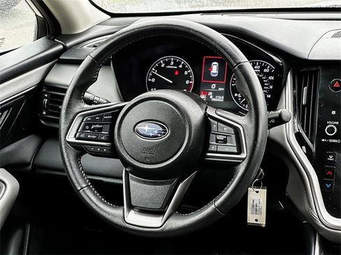Used 2023 Subaru Outback Premium image 28