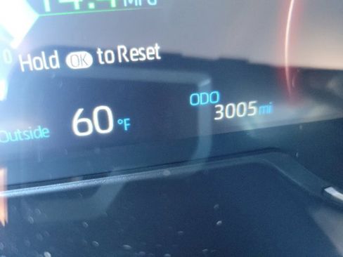 Used 2025 Toyota RAV4 LE image 28