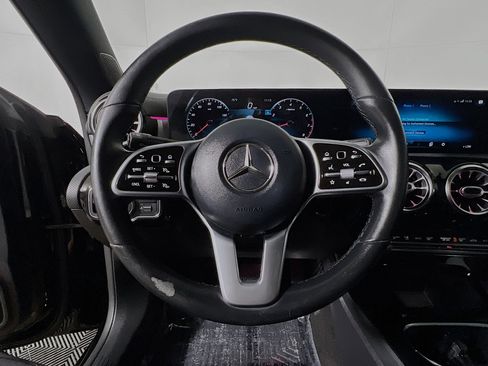 Used 2021 Mercedes-Benz CLA 250 image 18