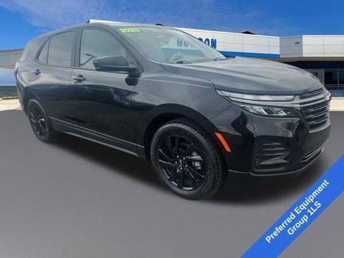 Used 2023 Chevrolet Equinox LS w/ LS Convenience Package image 8