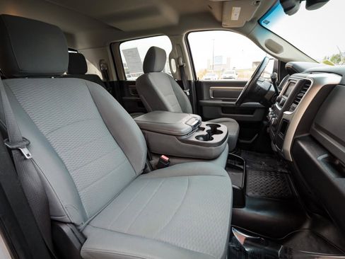 Used 2017 RAM 2500 SLT w/ Luxury Group AWD/4WD image 23