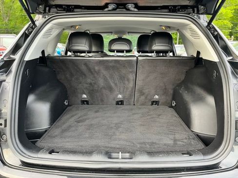 Used 2019 Jeep Compass Latitude w/ Cold Weather Group AWD/4WD image 8