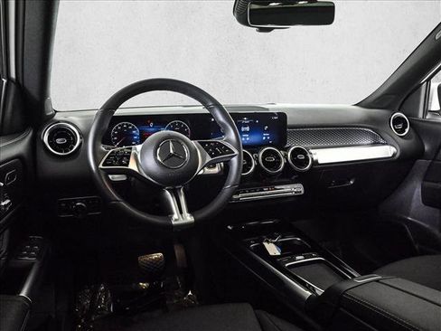 Certified 2026 Mercedes-Benz GLB 250 4MATIC image 20