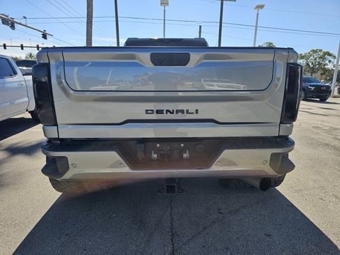 Used 2024 GMC Sierra 3500 Denali Ultimate image 3