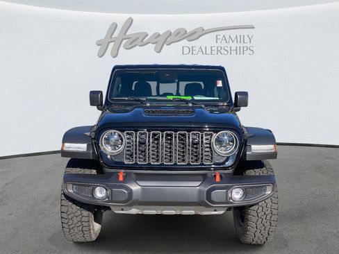 Certified 2025 Jeep Gladiator Mojave w/ Safety Group image 6