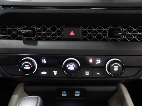 Used 2023 Honda Accord LX image 27