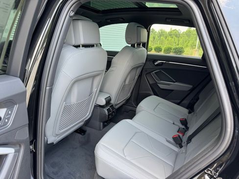 New 2025 Audi Q3 2.0T Premium image 24
